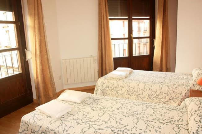Apartamentos Gandia Centro 3000 Buitenkant foto